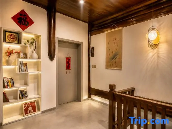 Xiangwang Homestay (Langzhong Ancient City Zhongtian Building)