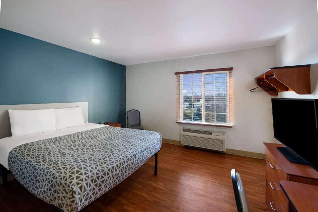 Standard Double room (full double bed)