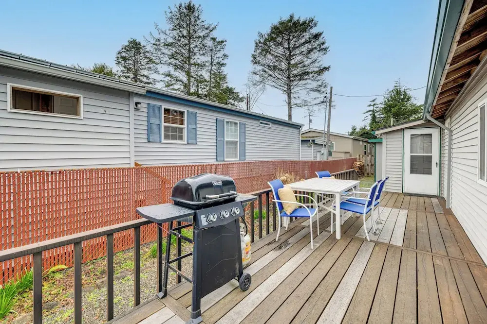 Rockaway Beach Home, Walk to Ocean, Pet Friendly!