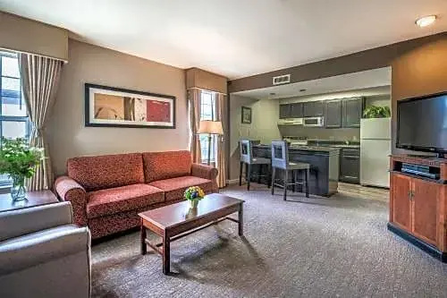 Cloverleaf Suites - Chambres