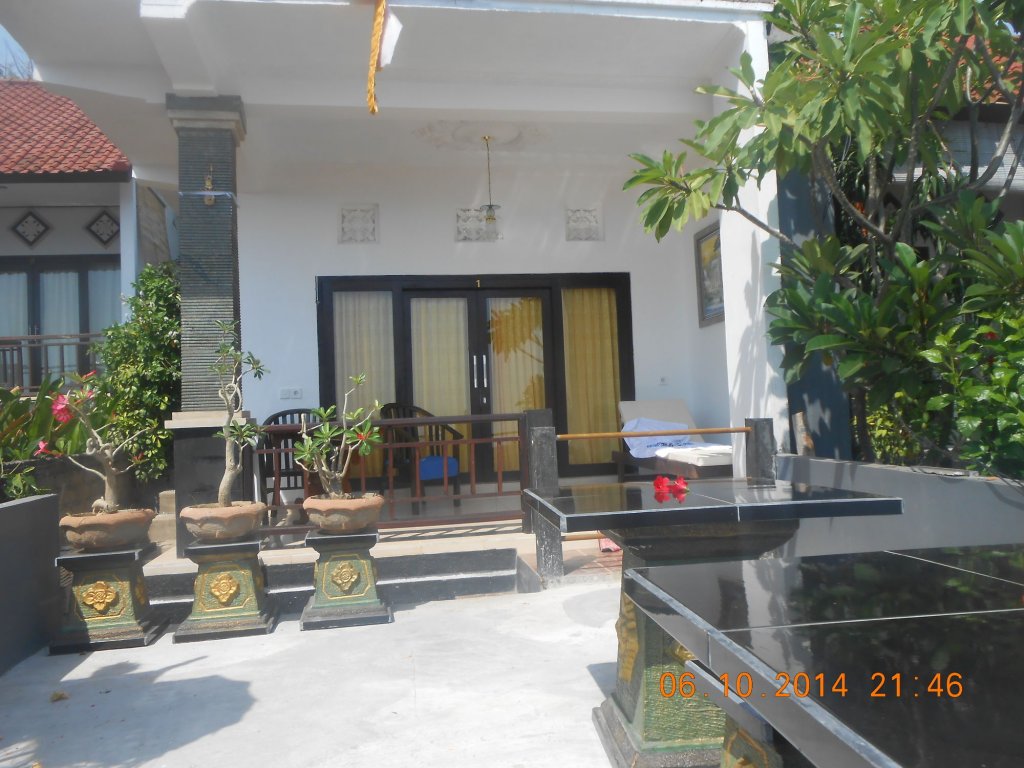 Titi Sedana Warung and Homestay image