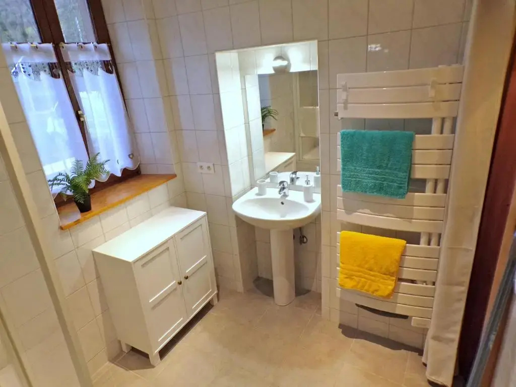 3 Bedrooms Cottage