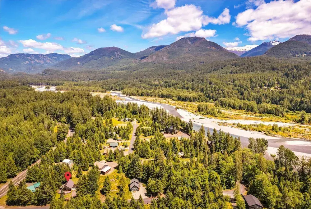 Cottonwood Chalet in Packwood