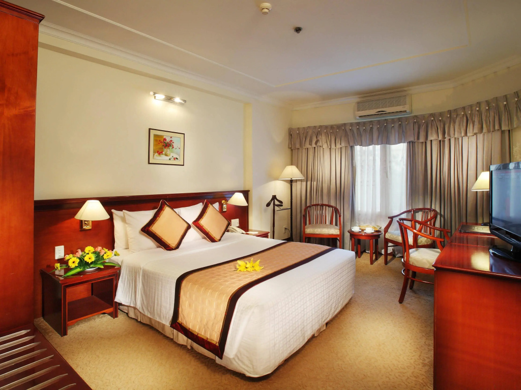 First Hotel - Général