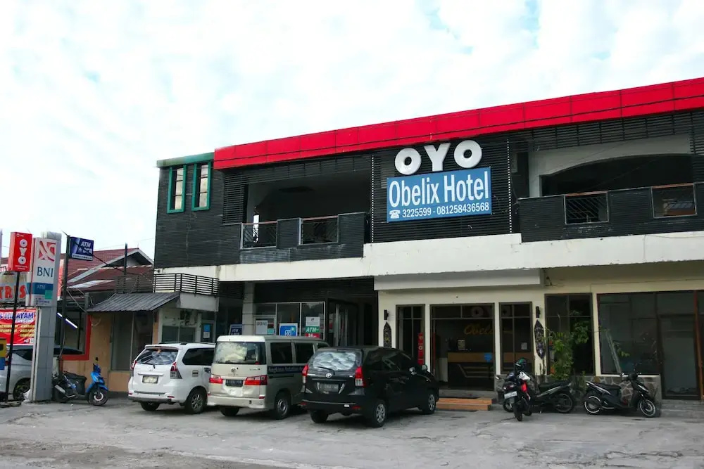 Obelix Hotel Syariah by OYO Rooms