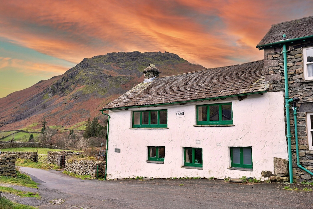 Cottage in Grasmere Near Lake & Scenic Trails