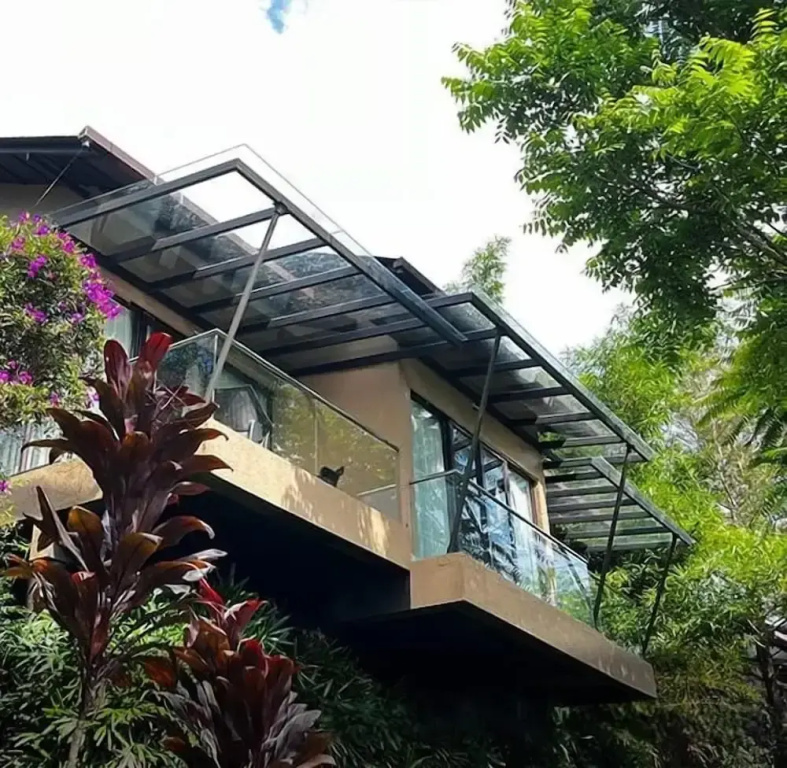 Villa with balcony