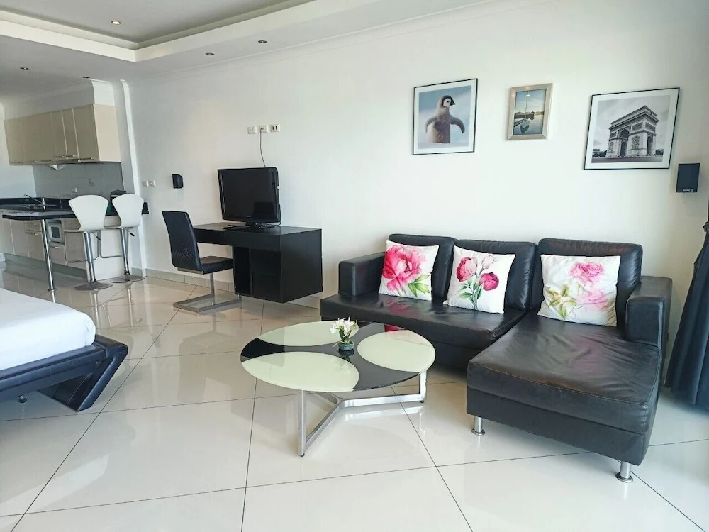 View Talay 6 Condominium by Honey - Général
