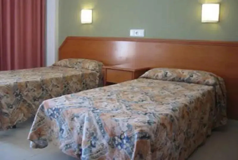 Standard Quadruple room with balcony