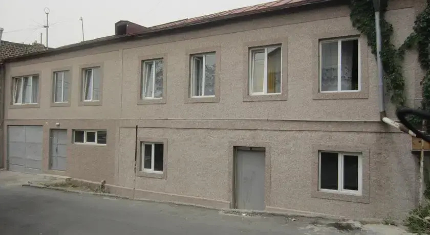 Big House Small Price