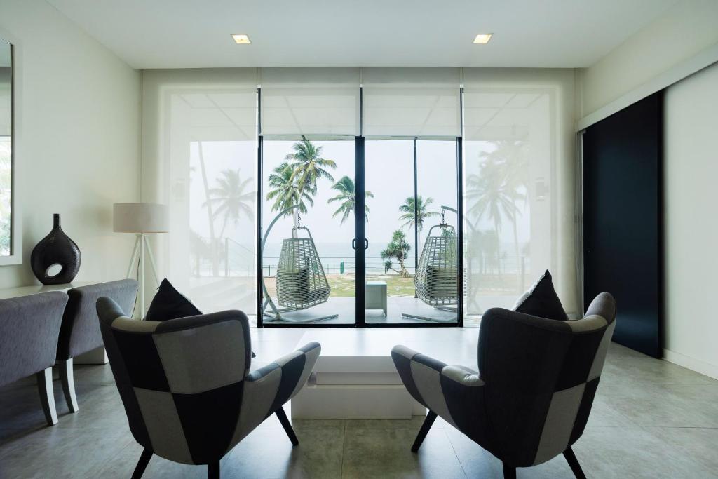 Green Turtle Villa By The Serendipity Collection