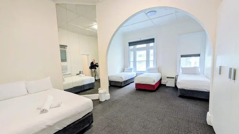 Classic Quadruple room