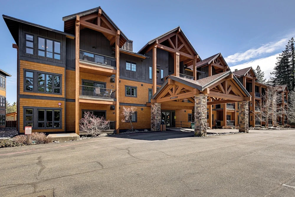 Mtn-view Escape: Suncadia Condo w/ At-home Comfort