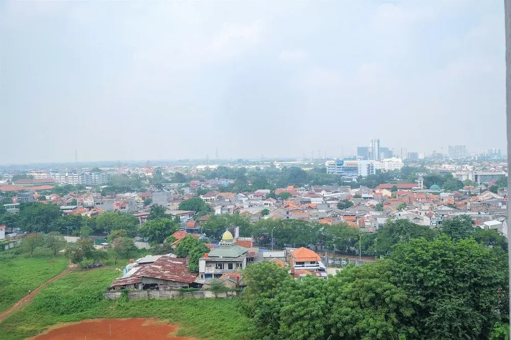 Spacious Bassura City Apartment