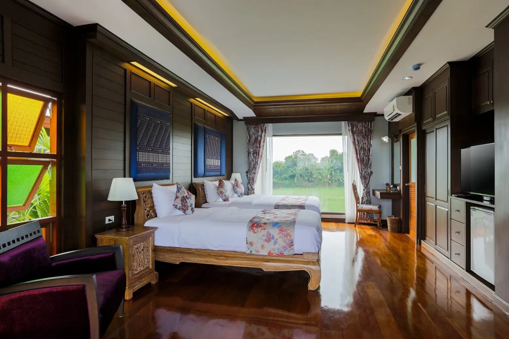 Superior room