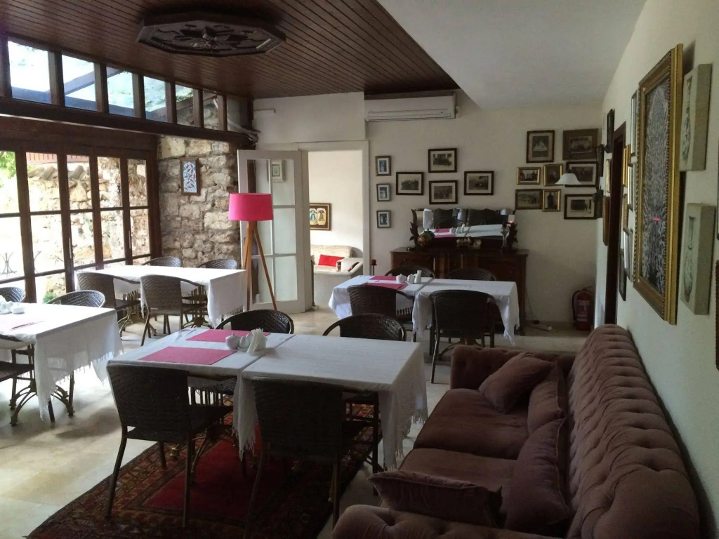 Hotel photo 12