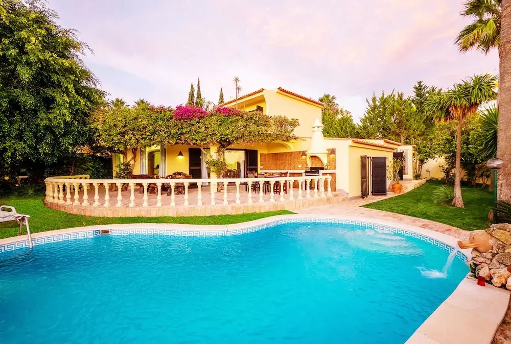 4 Bedrooms Villa with balcony and with pool view