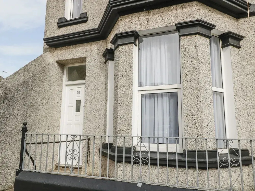 Hoe Apartment