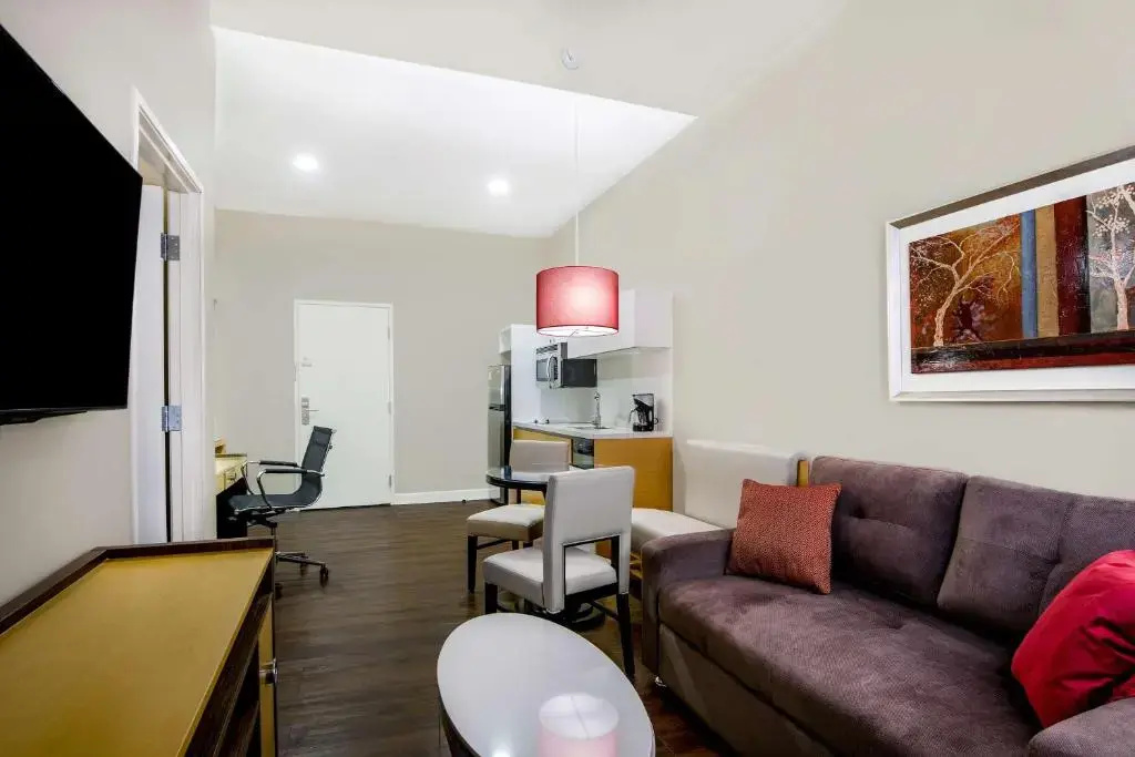 Hawthorn Extended Stay by Wyndham McAllen - Chambres