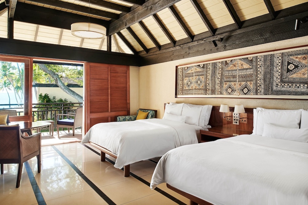 Standard Quadruple room with ocean view
