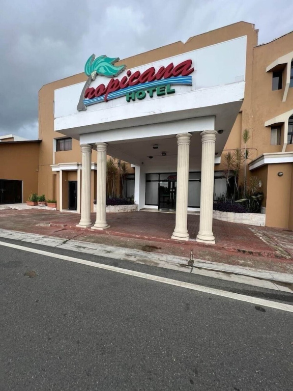 Hotel Tropicana