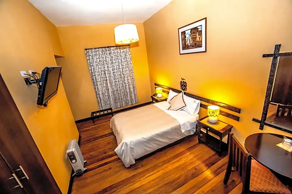 Yabar Hotel Plaza - Chambres