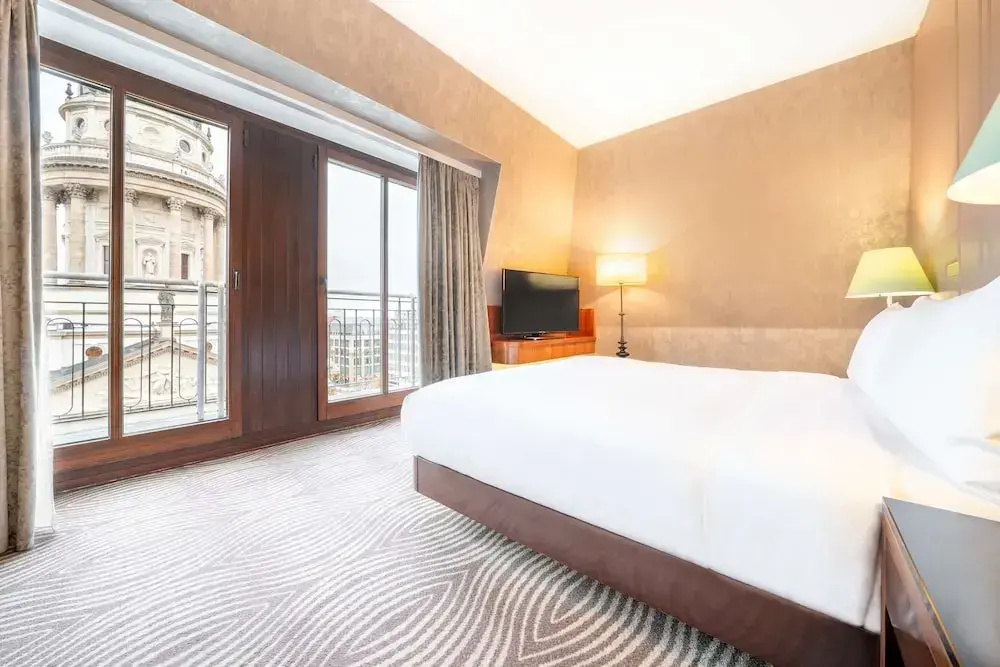 Dome View Double Duplex Suite (full double bed)