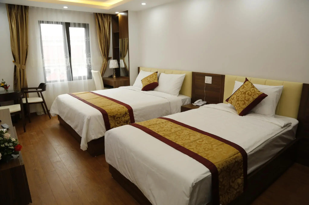 Standard Triple room