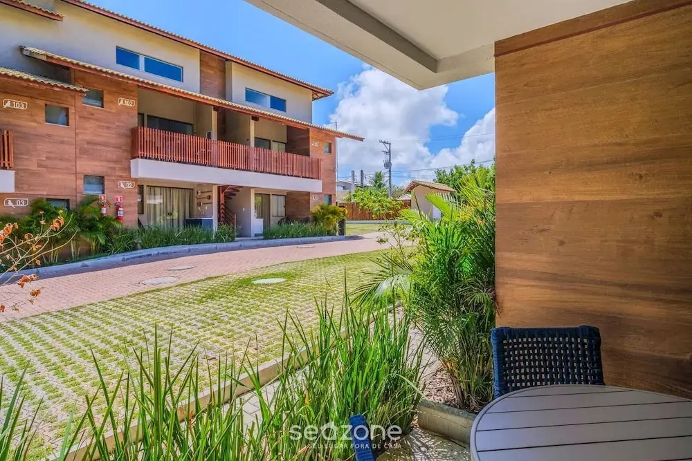 Apt w/ Pool and 2 Suites in Guarajuba Tra0014