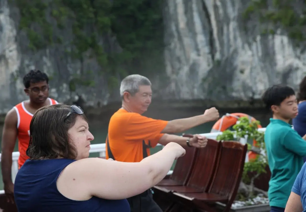Halong Royal Palace Cruise - Général