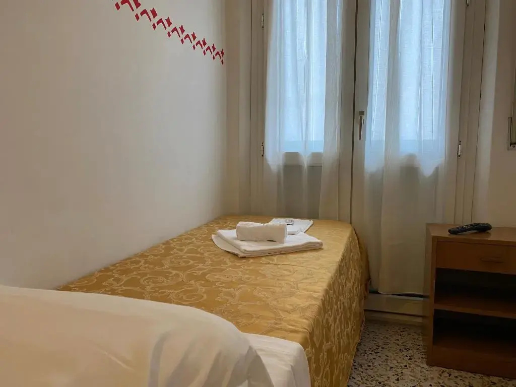 Economy Single room