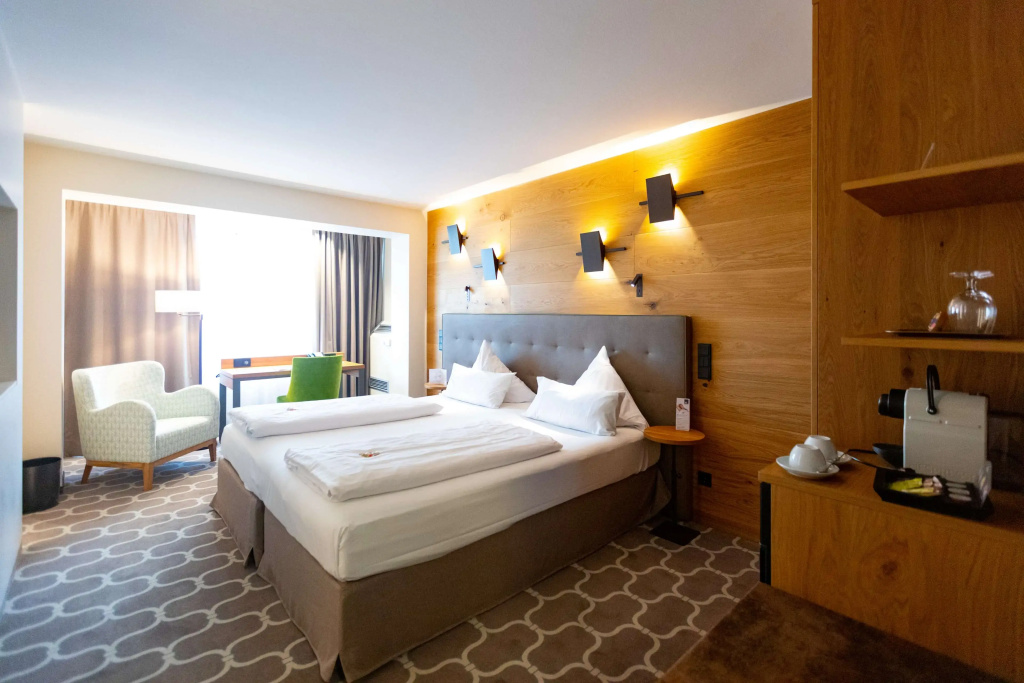 Superior Double room (full double bed)