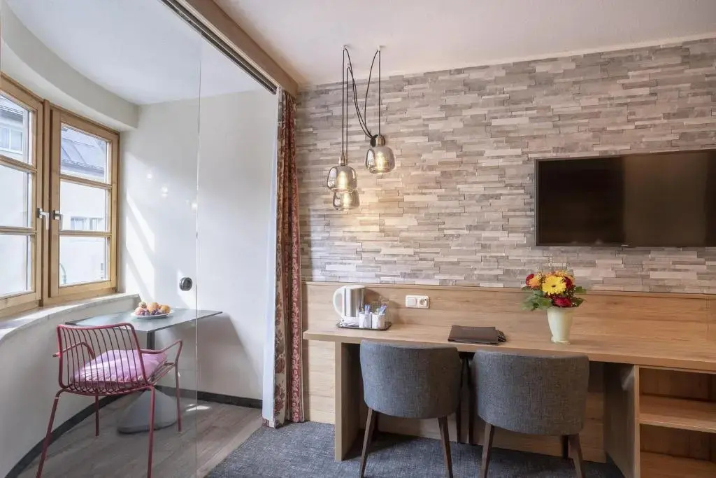 Hotel Neue Post - Chambres