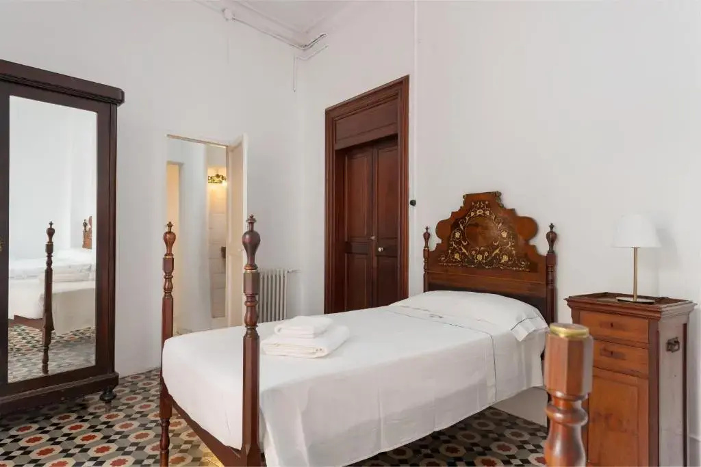 Double room (full double bed)