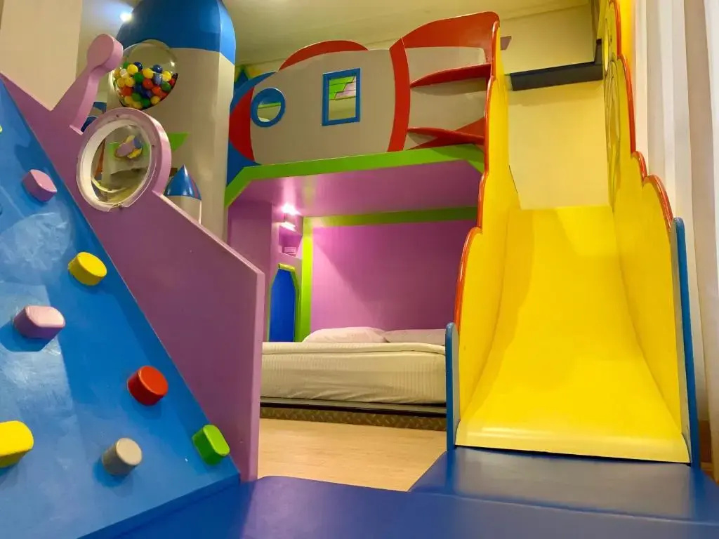 Superior Quadruple room