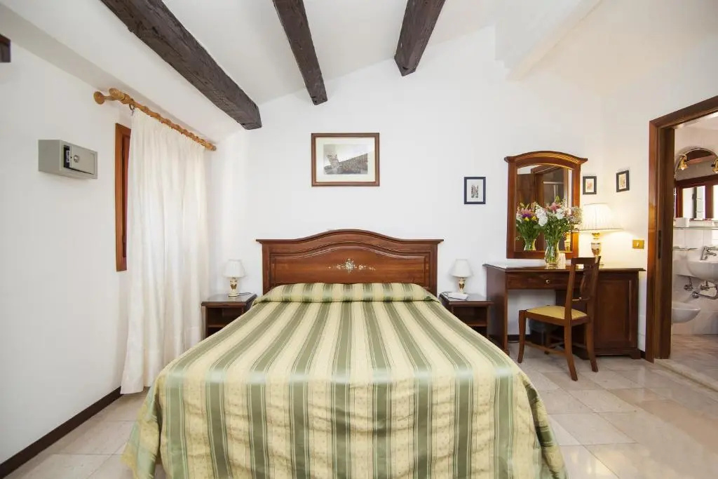 Hotel photo 27