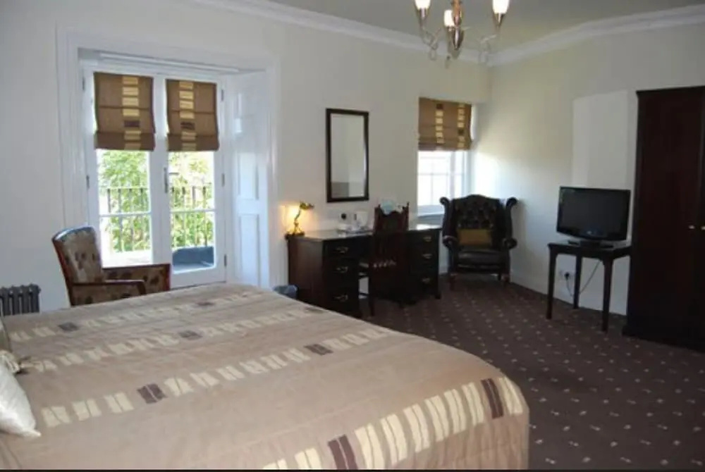 The Tontine Hotel — 4