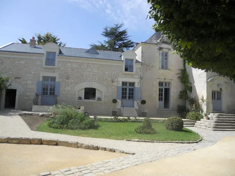 Voir la photo 1 — Manoir d'Orbe