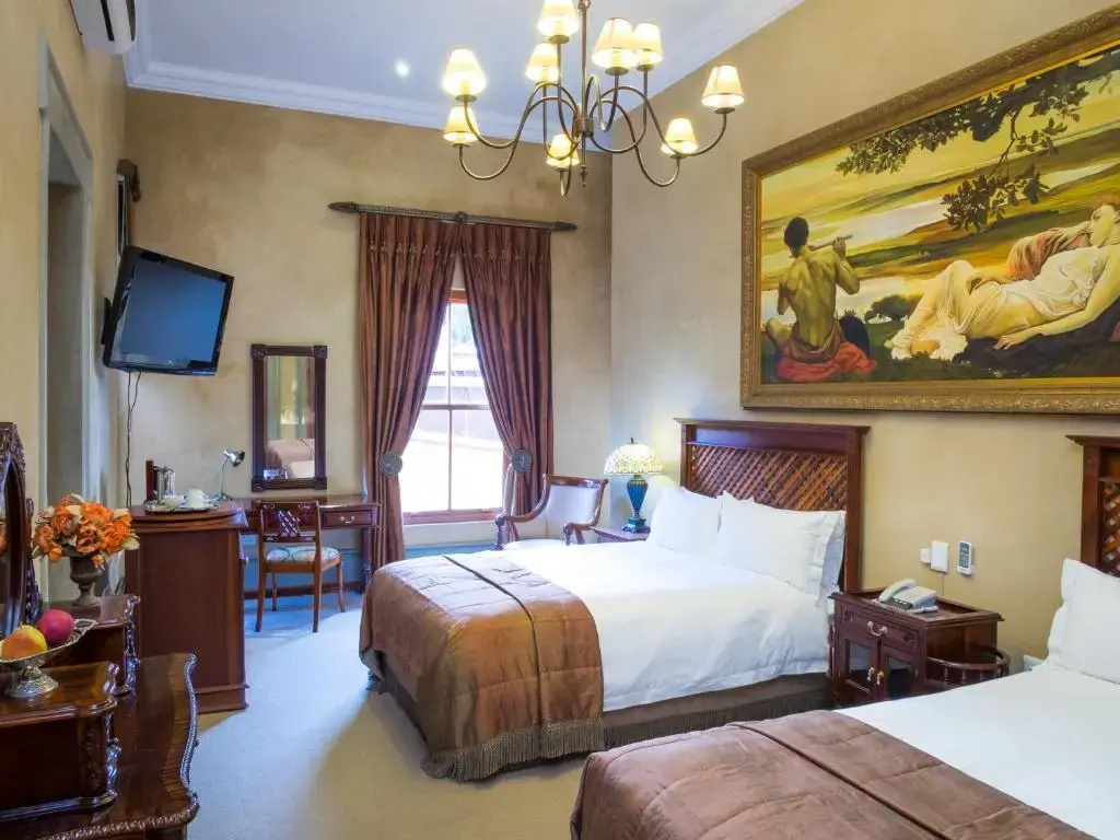 Classic Double room (full double bed)
