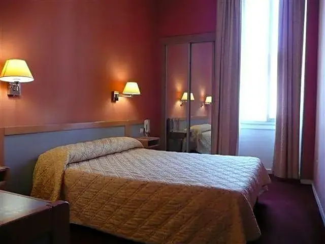 Hôtel de la Paix - Chambres