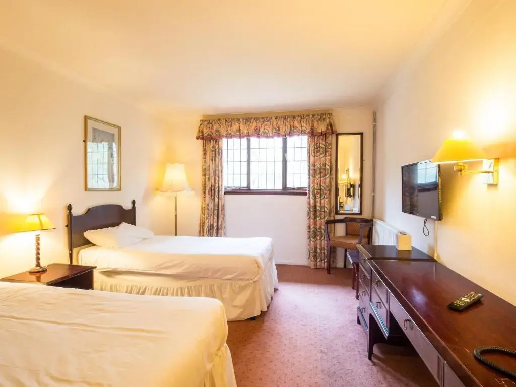 The Devil's Punchbowl Hotel - Chambres