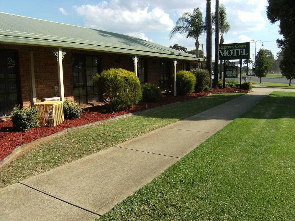 Regency Court Motel