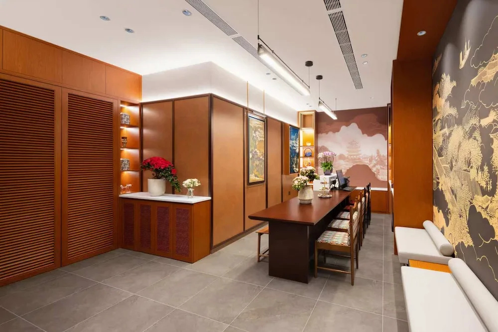 Gulou Lanting Hotel — 4