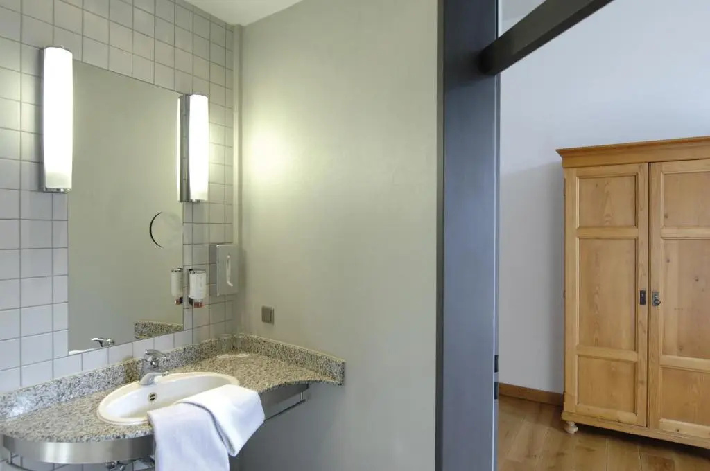 Hotel MutterHaus Düsseldorf - Chambres