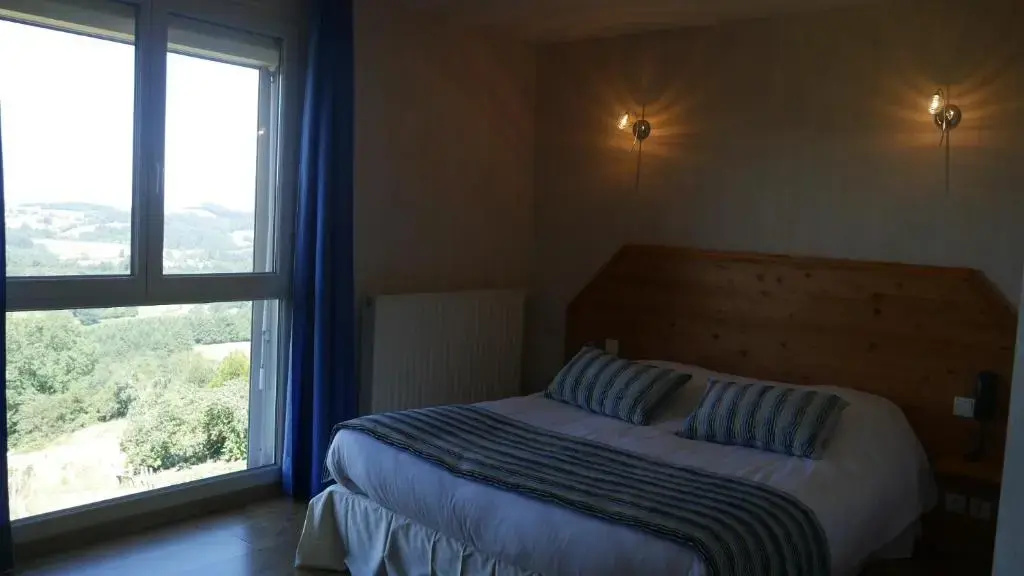 Le Saint Cyr - Chambres