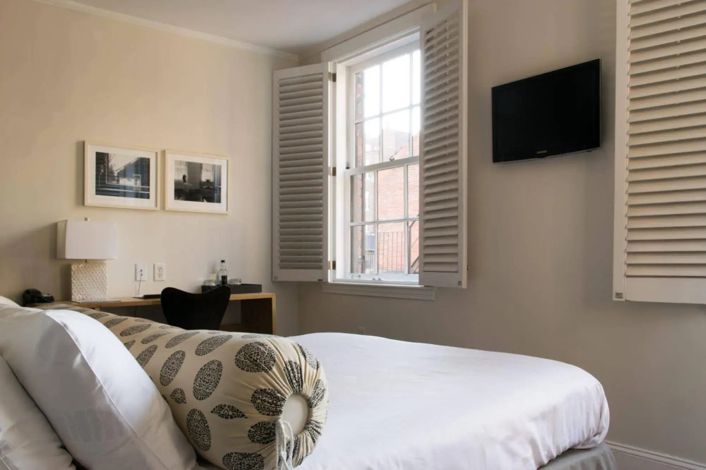 Beacon Hill Hotel by null