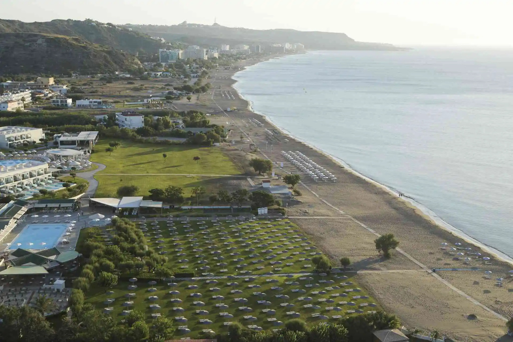 Beach & Waterfront