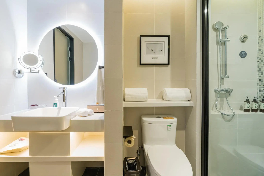 Superior Double room (full double bed)