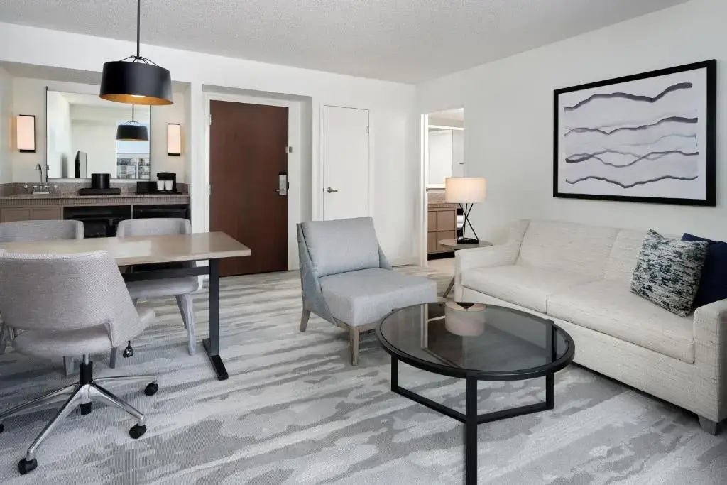 Embassy Suites by Hilton Myrtle Beach Oceanfront Resort - Chambres