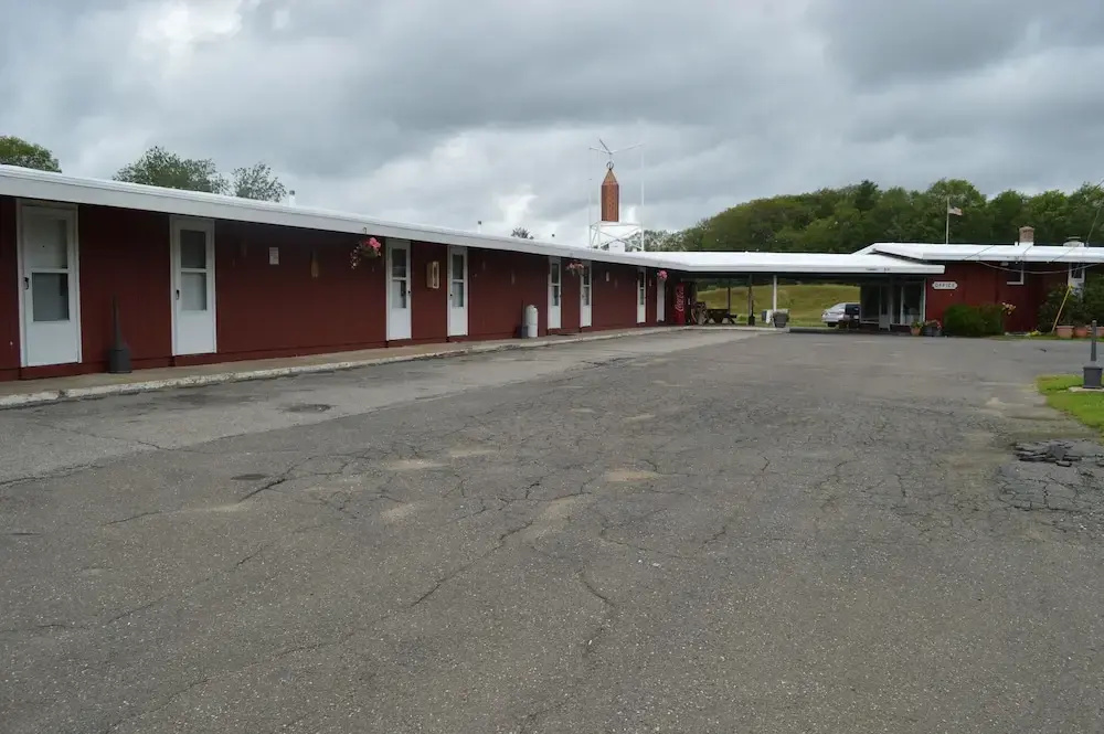 Copper Lantern Motor Lodge: Фото объекта из Shelterz